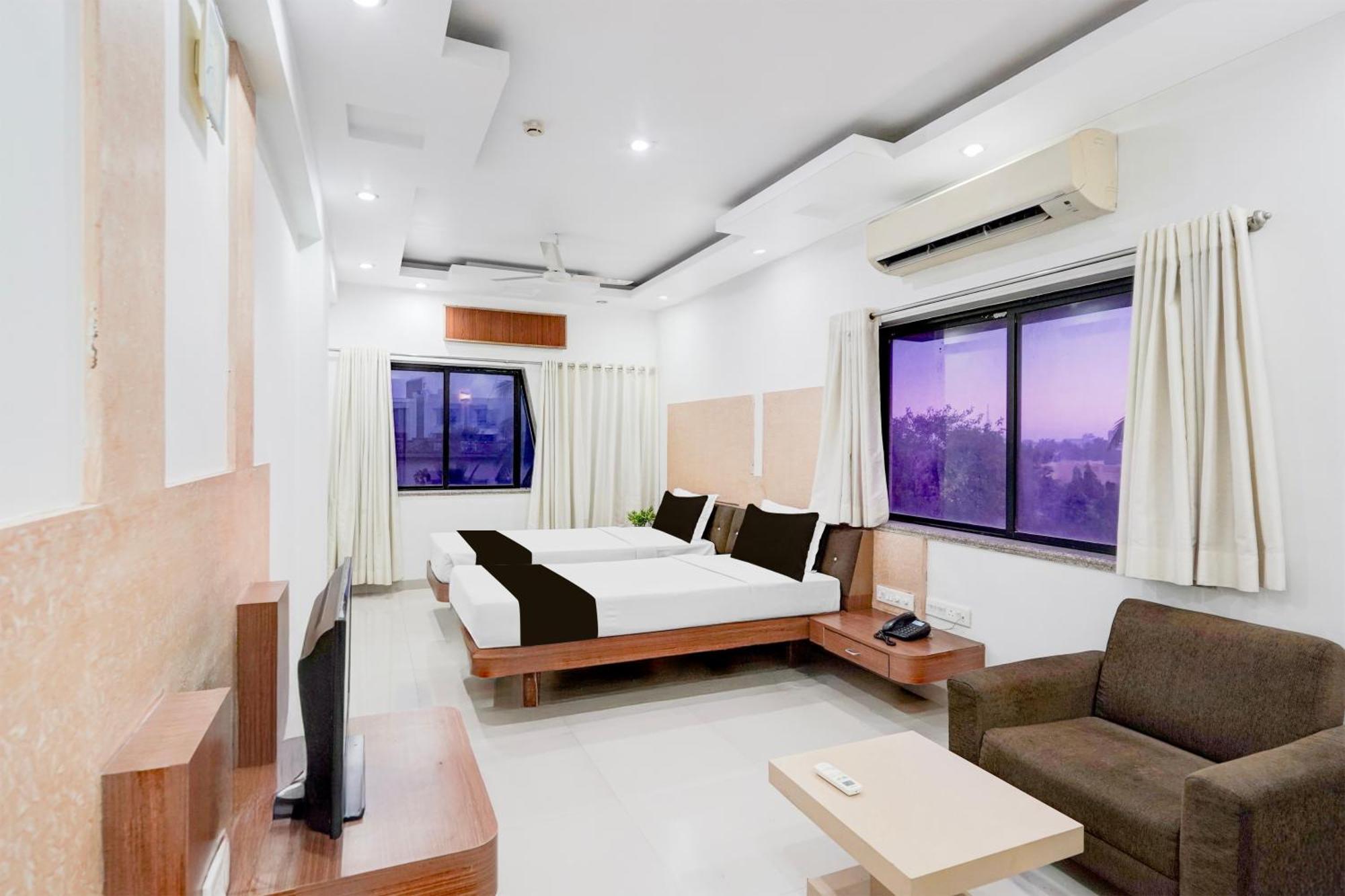 Super Townhouse Mg Road Porbandar Formerly Hotel Harmony Zewnętrze zdjęcie