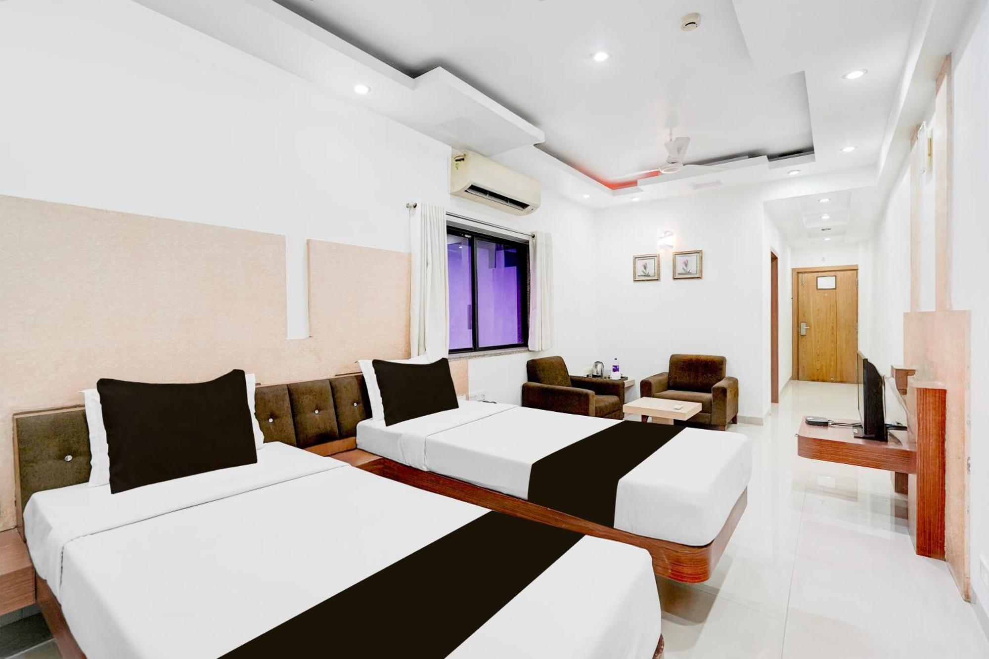 Super Townhouse Mg Road Porbandar Formerly Hotel Harmony Zewnętrze zdjęcie