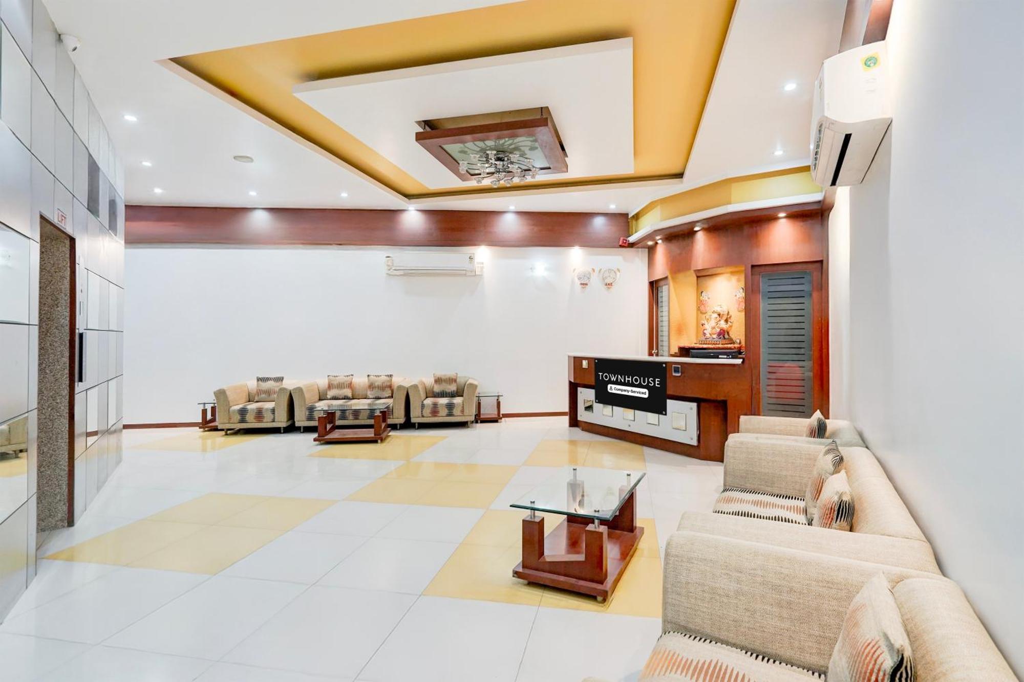 Super Townhouse Mg Road Porbandar Formerly Hotel Harmony Zewnętrze zdjęcie